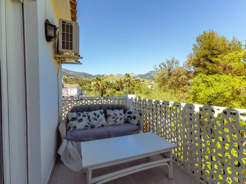Wake up every day to natural light, open views and the peaceful surroundings of Mijas.