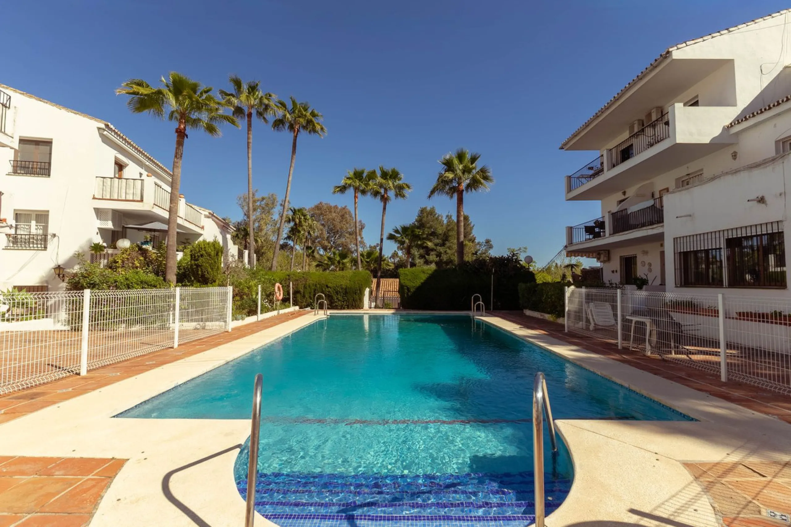 Wake up every day to natural light, open views and the peaceful surroundings of Mijas.
