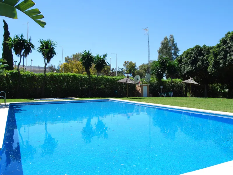 Apartment - Middle Floor Apartment в продаже в Marbella, Málaga. В доме 4 спален и 4 ванных комнат. Площадь дома 240 м²