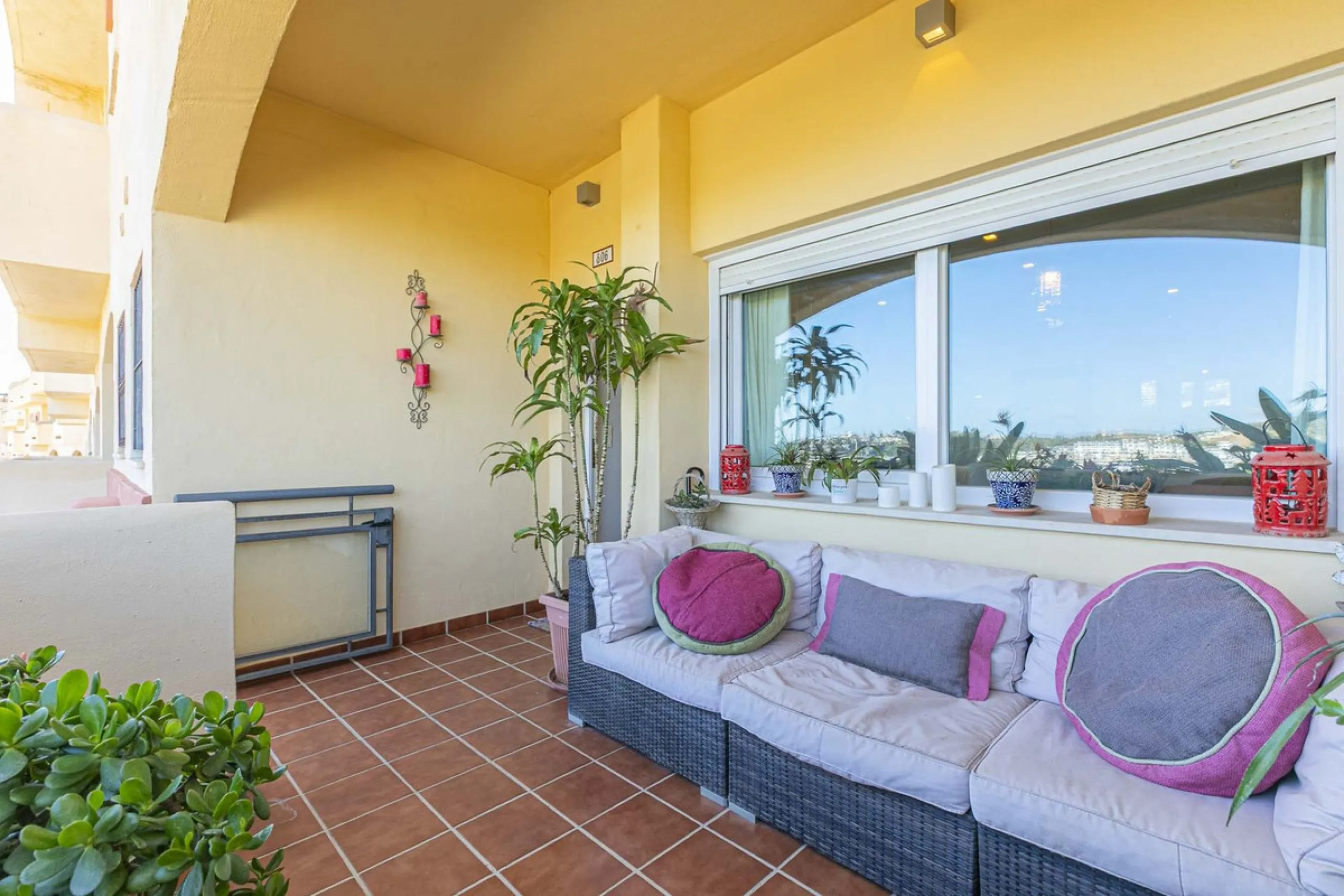 House - Townhouse в продаже в Mijas, Málaga. В доме 2 спален и 2 ванных комнат. Площадь дома 105 м²