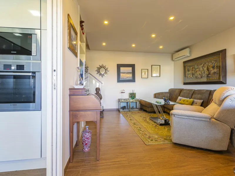House - Townhouse в продаже в Mijas, Málaga. В доме 2 спален и 2 ванных комнат. Площадь дома 105 м²