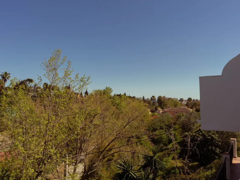 Wake up every day to natural light, open views and the peaceful surroundings of Mijas.