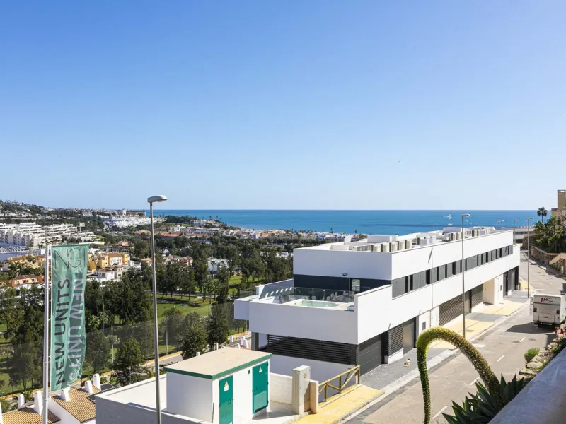House - Townhouse в продаже в Mijas, Málaga. В доме 2 спален и 2 ванных комнат. Площадь дома 105 м²