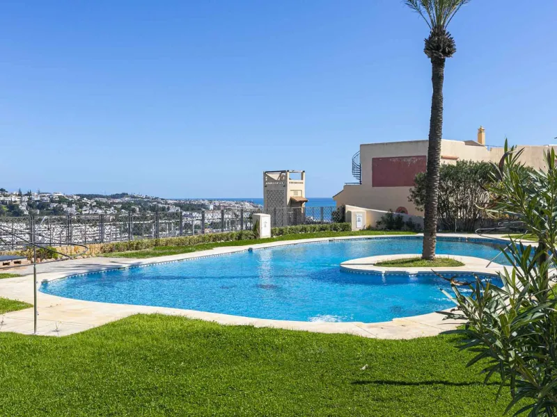 House - Townhouse в продаже в Mijas, Málaga. В доме 2 спален и 2 ванных комнат. Площадь дома 105 м²