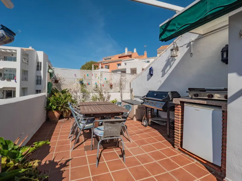 Beautiful End Townhouse with Panoramic Views in Alhaurín Golf
