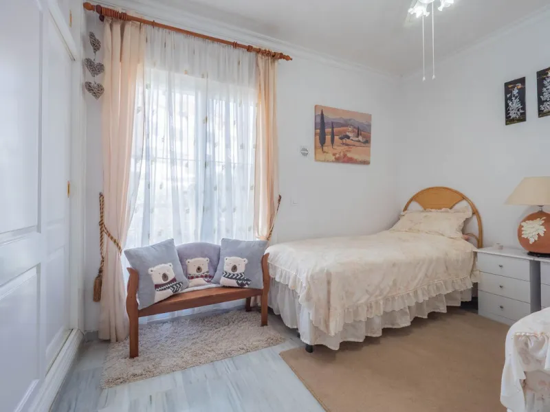 Beautiful End Townhouse with Panoramic Views in Alhaurín Golf
