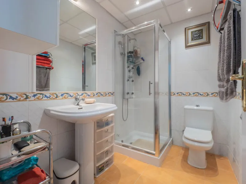 Beautiful End Townhouse with Panoramic Views in Alhaurín Golf