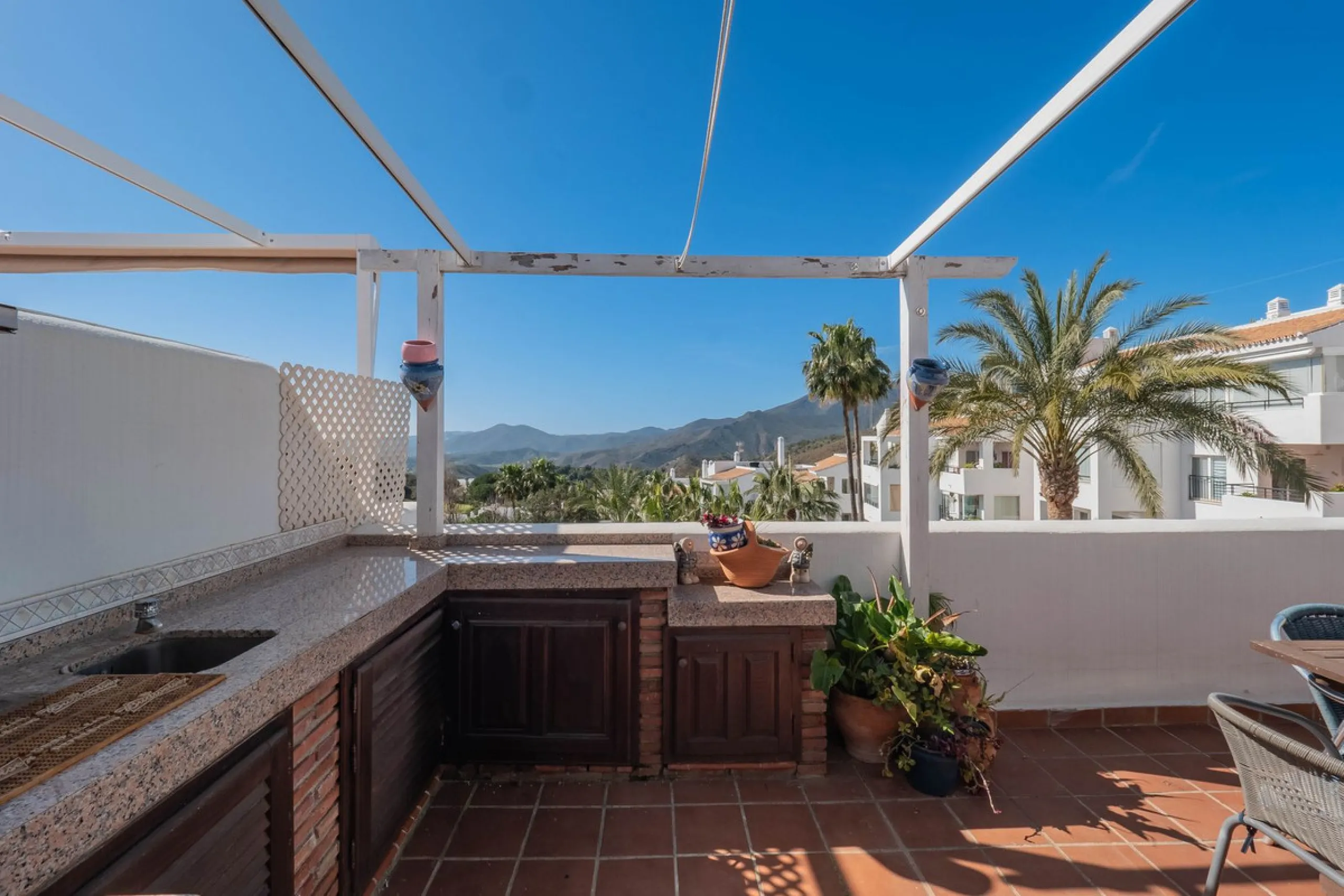 Beautiful End Townhouse with Panoramic Views in Alhaurín Golf