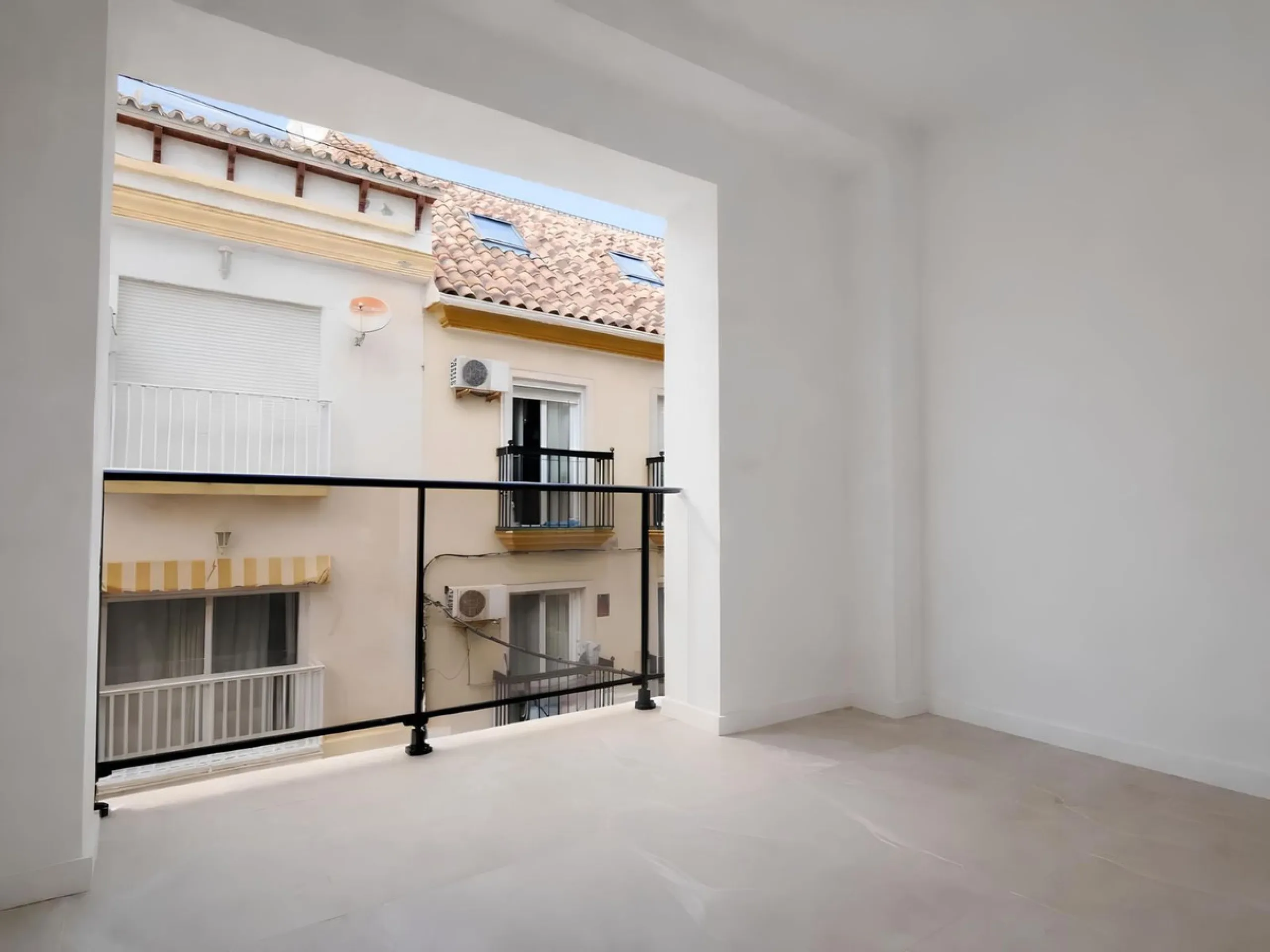 Apartment - Penthouse в продаже в Fuengirola, Málaga. В доме 2 спален и 2 ванных комнат. Площадь дома 66 м²