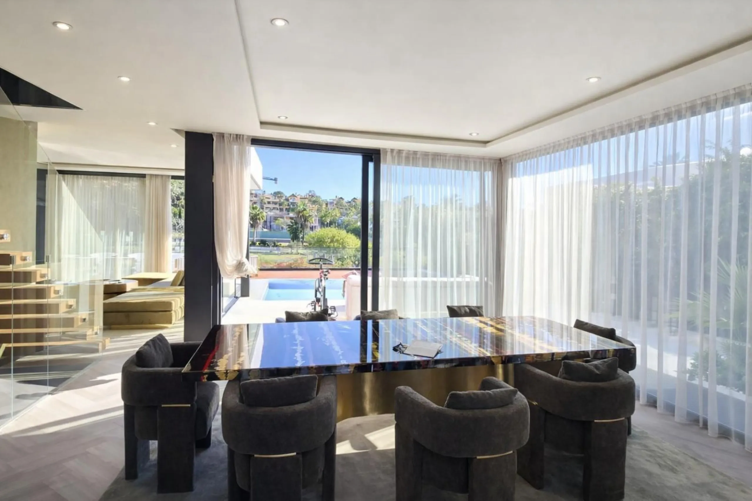Exclusive Modern Frontline Golf Villa | El Campanario