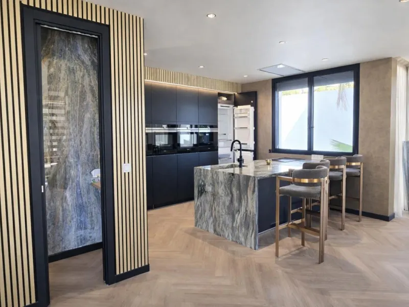Exclusive Modern Frontline Golf Villa | El Campanario