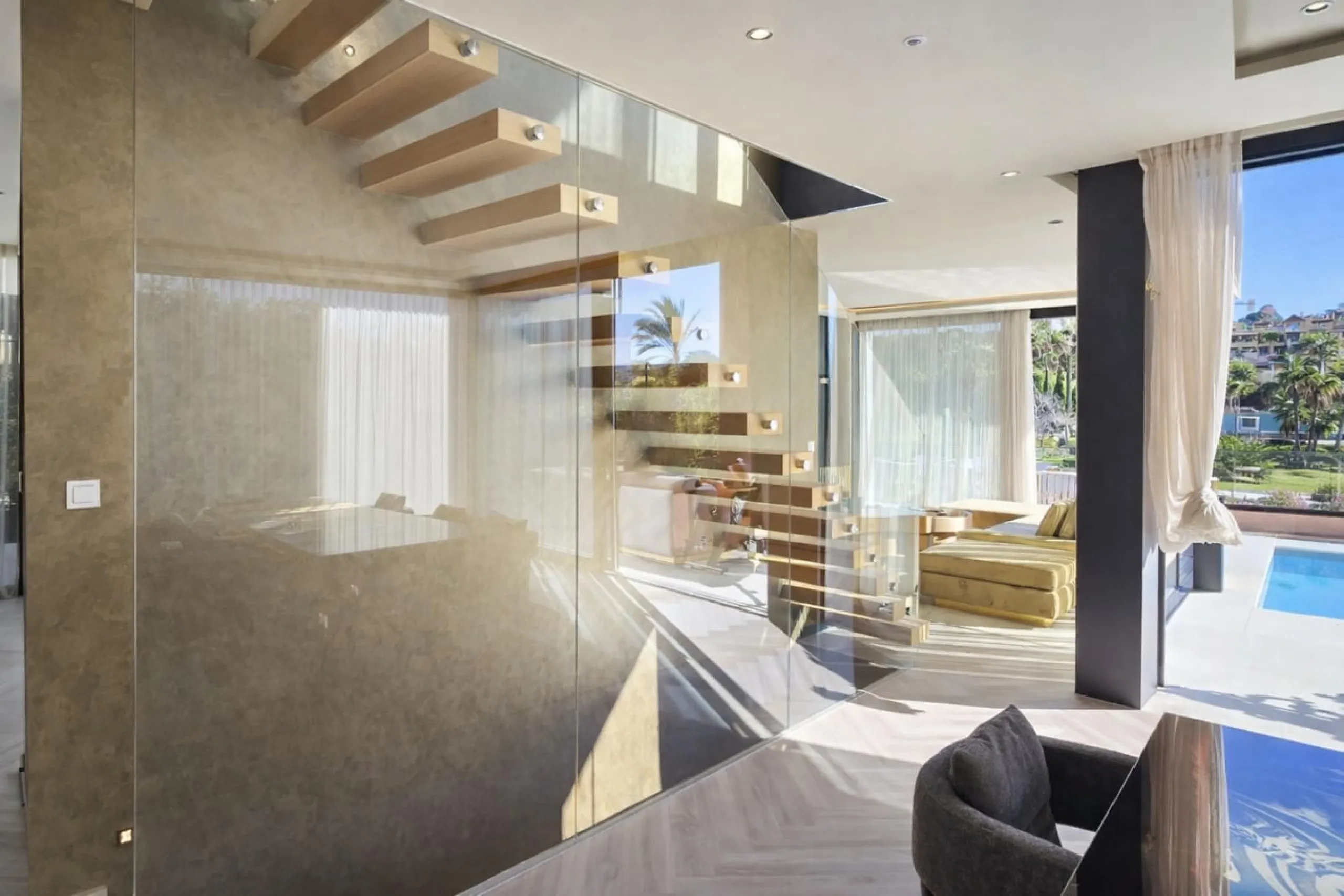 Exclusive Modern Frontline Golf Villa | El Campanario