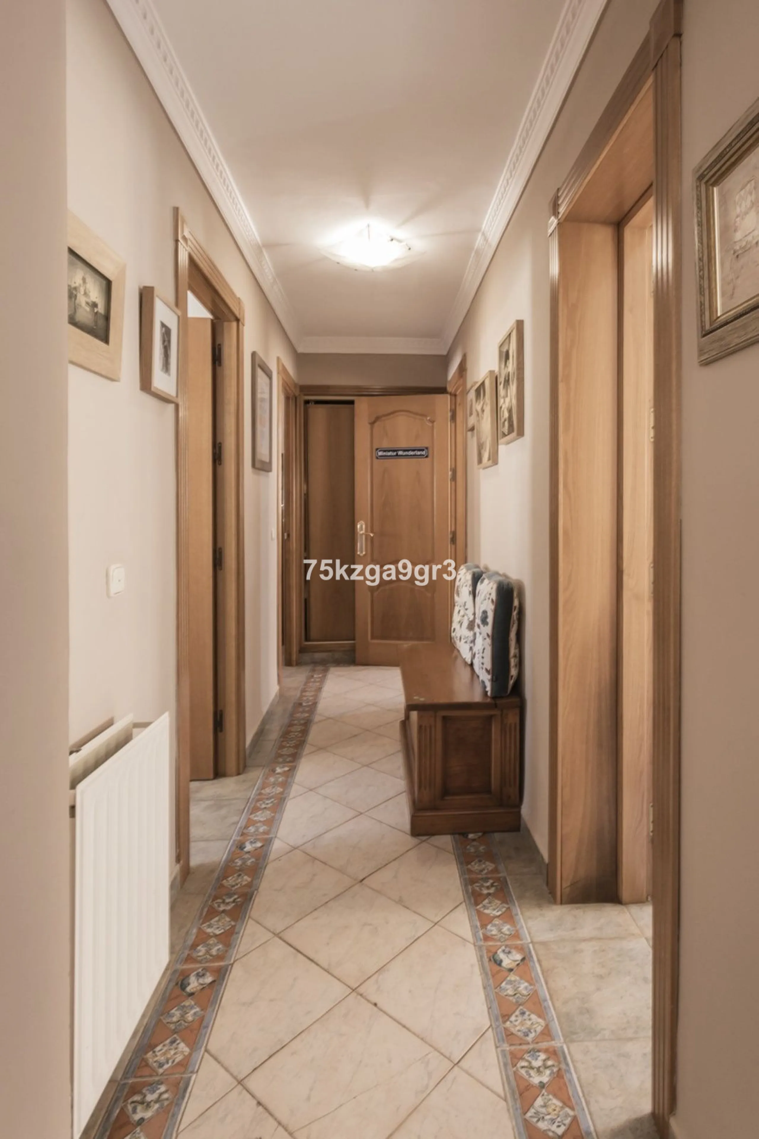 Imagine waking up every morning in a villa where space, privacy, and quality of life take center stage. Located on Calle de los Naranjos, 8, this magnificent detached villa sits on a 651 m² plot, offering the perfect balance between indoor comfort and out