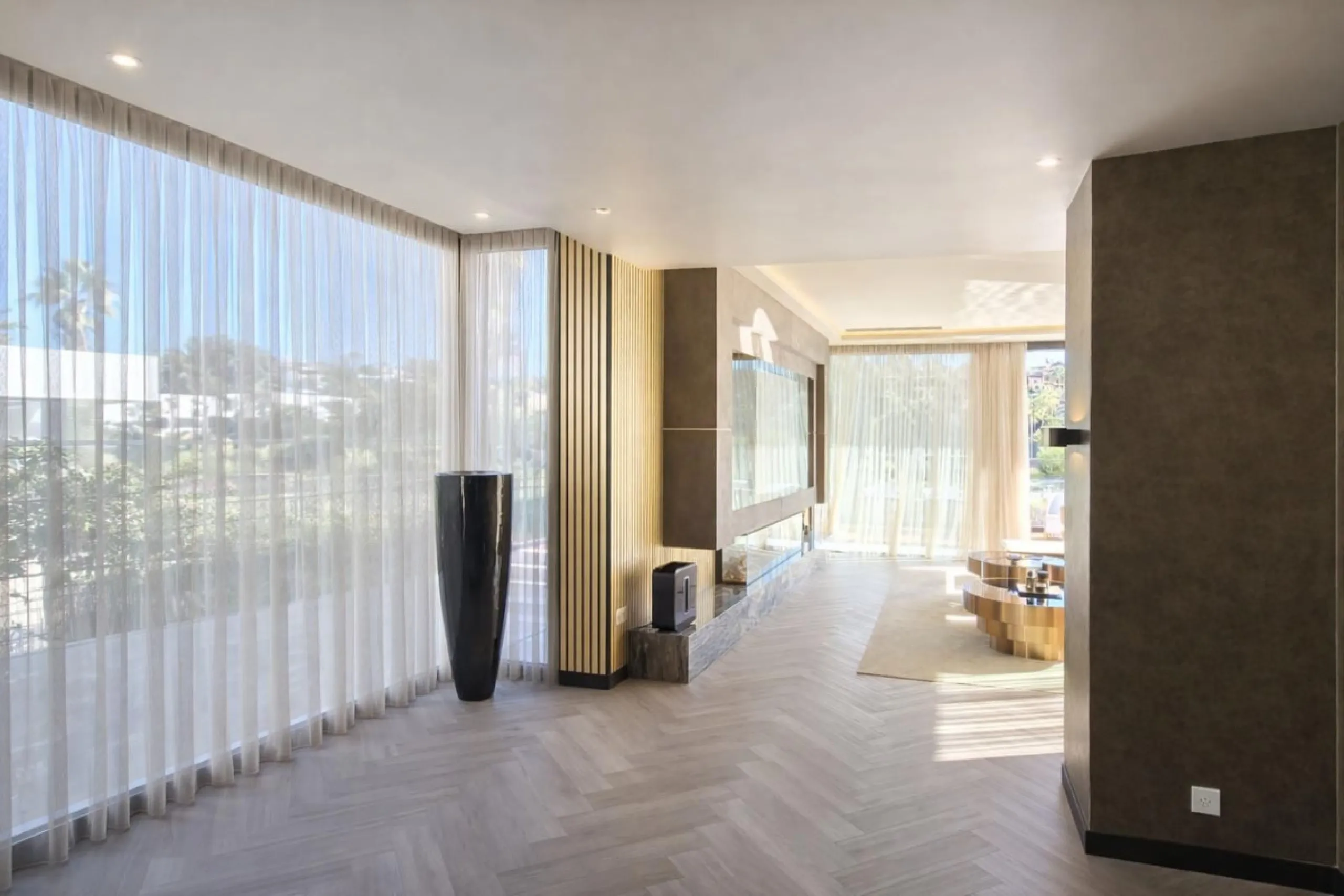 Exclusive Modern Frontline Golf Villa | El Campanario
