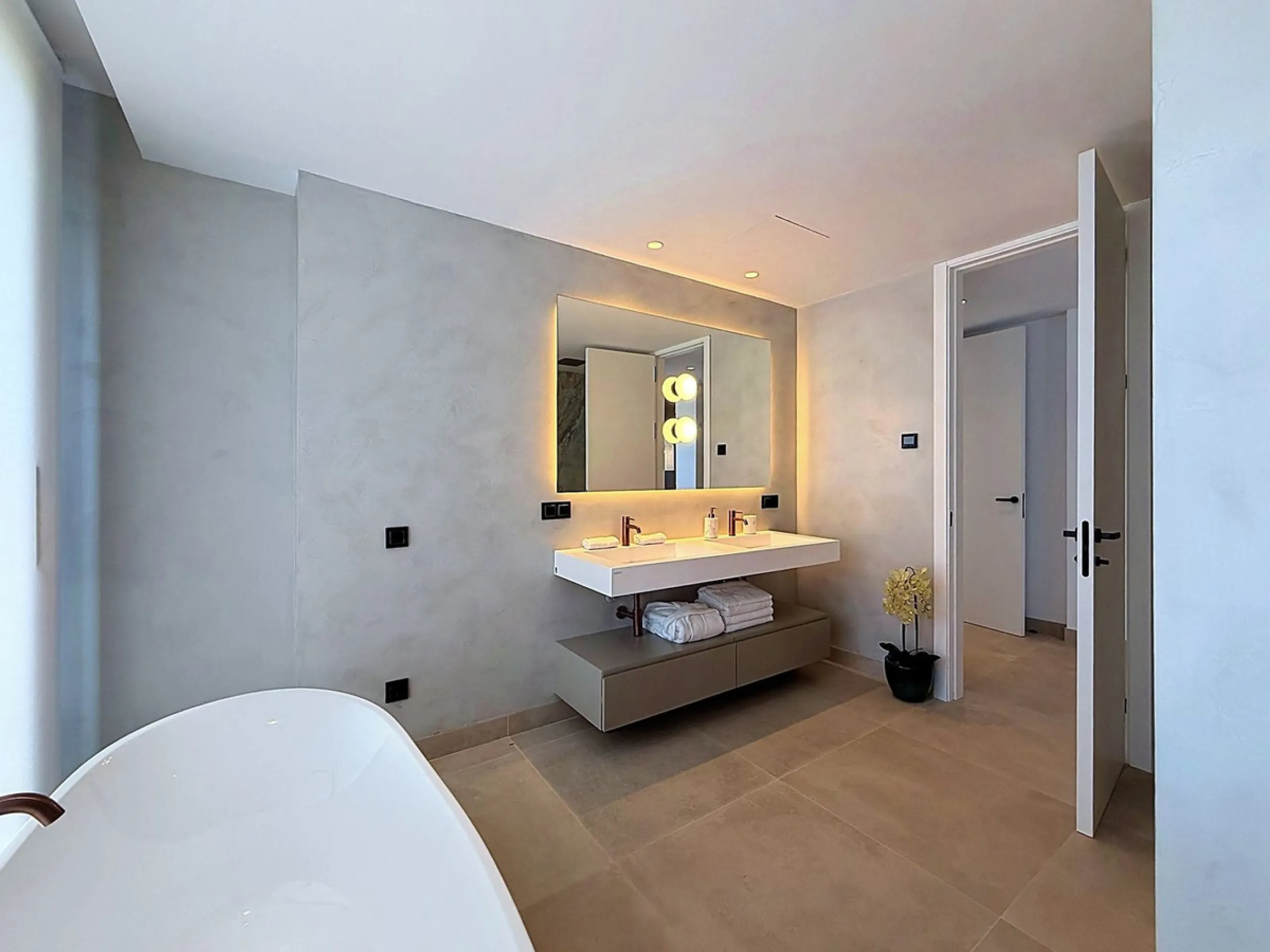 TURNKEY DESIGNER VILLA IN NAGÜELES · MARBELLA GOLDEN MILE
