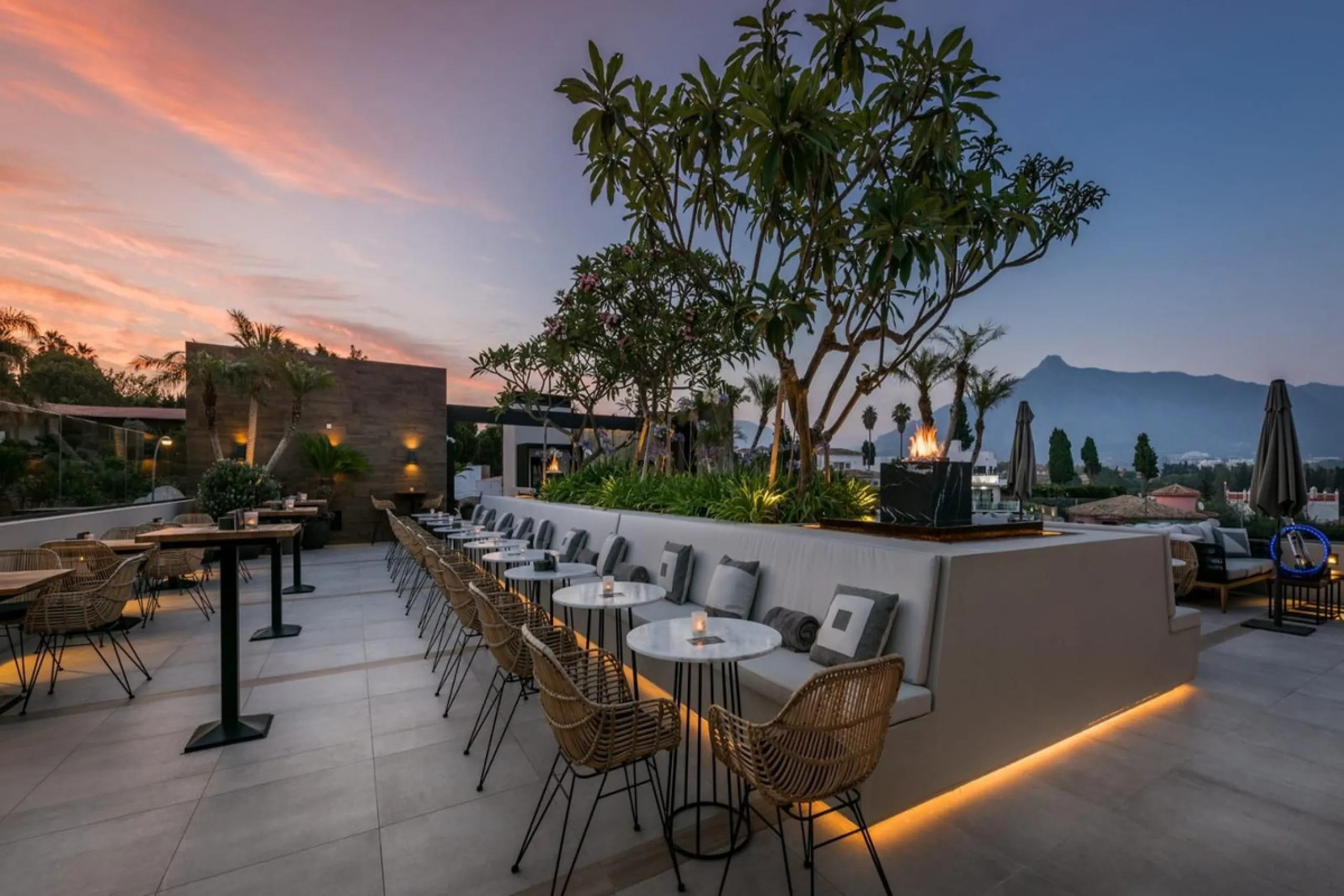 Exclusive Modern Frontline Golf Villa | El Campanario