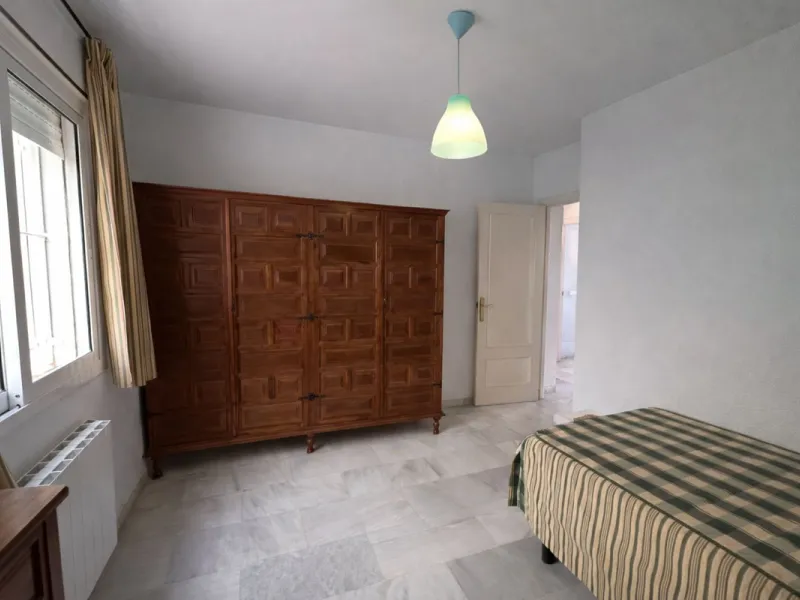 Apartment - Middle Floor Apartment в продаже в Fuengirola, Málaga. В доме 3 спален и 2 ванных комнат. Площадь дома 100 м²
