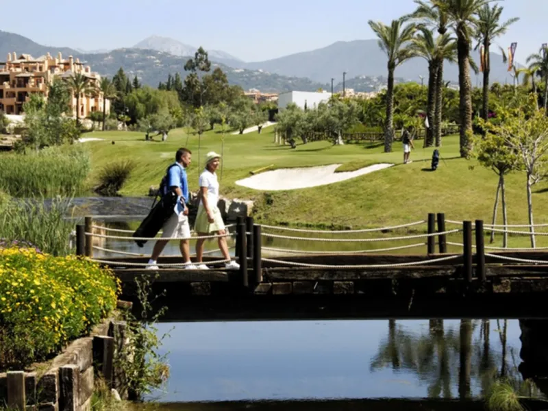 Exclusive Modern Frontline Golf Villa | El Campanario