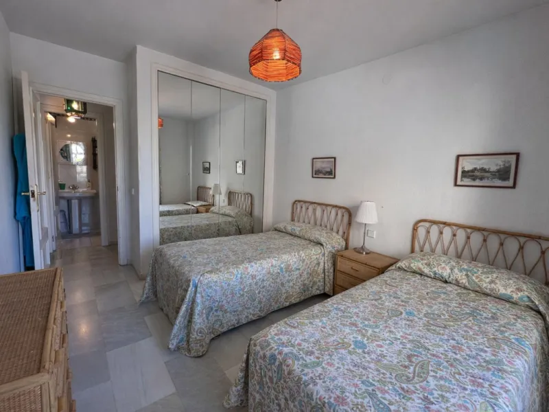 Apartment - Middle Floor Apartment в продаже в Fuengirola, Málaga. В доме 3 спален и 2 ванных комнат. Площадь дома 100 м²