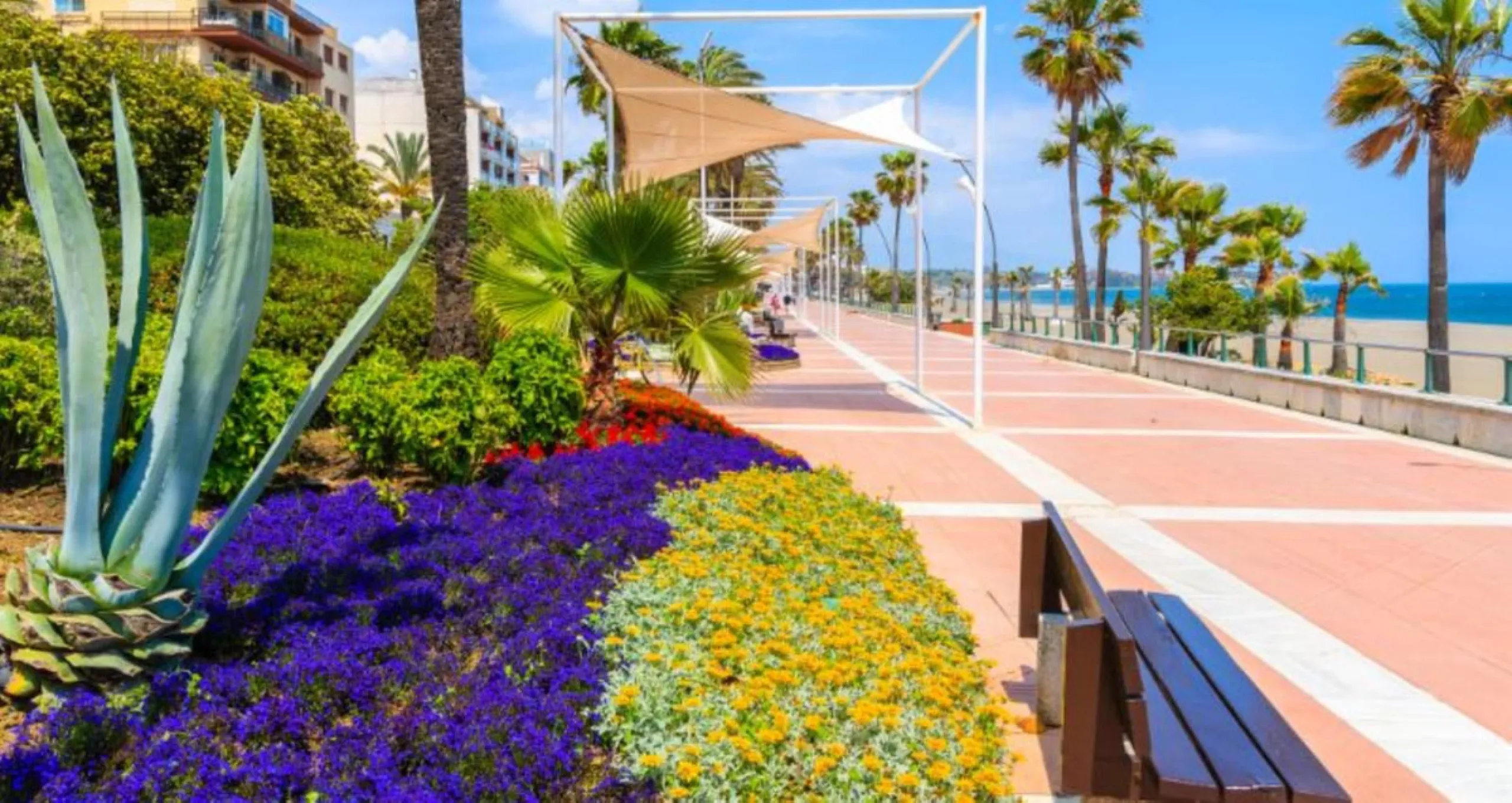 Exclusive Modern Frontline Golf Villa | El Campanario