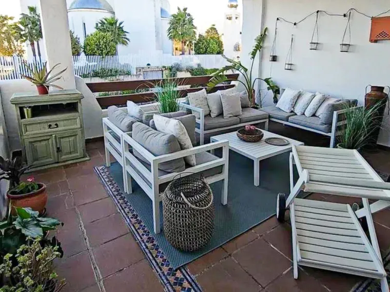 Apartment - Middle Floor Apartment в продаже в Estepona, Málaga. В доме 3 спален и 2 ванных комнат. Площадь дома 116 м²