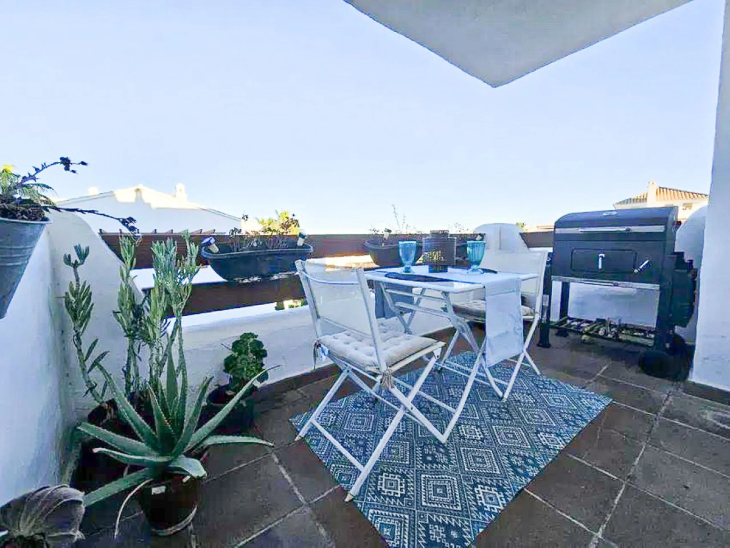 Apartment - Middle Floor Apartment в продаже в Estepona, Málaga. В доме 3 спален и 2 ванных комнат. Площадь дома 116 м²