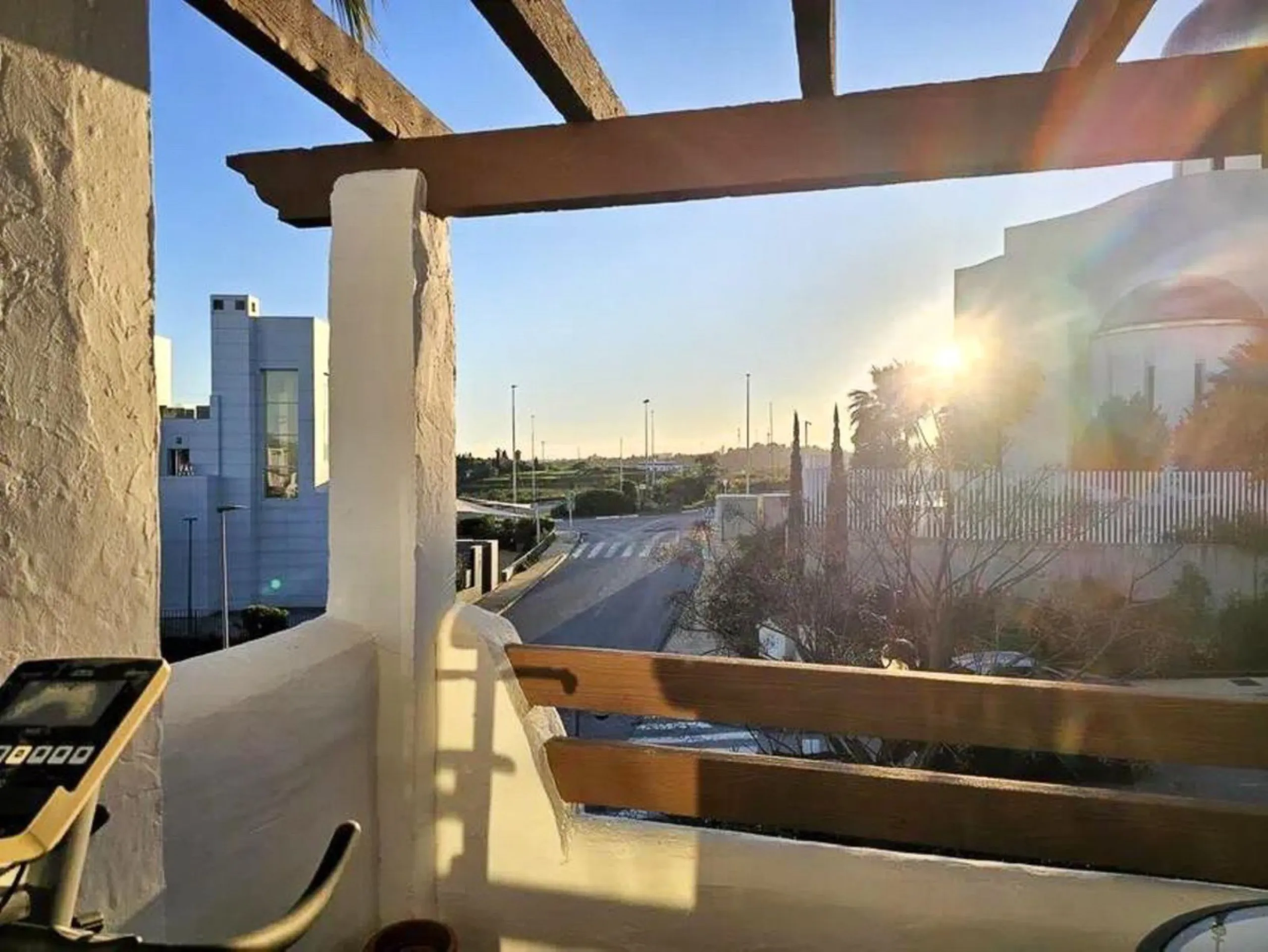 Apartment - Middle Floor Apartment в продаже в Estepona, Málaga. В доме 3 спален и 2 ванных комнат. Площадь дома 116 м²