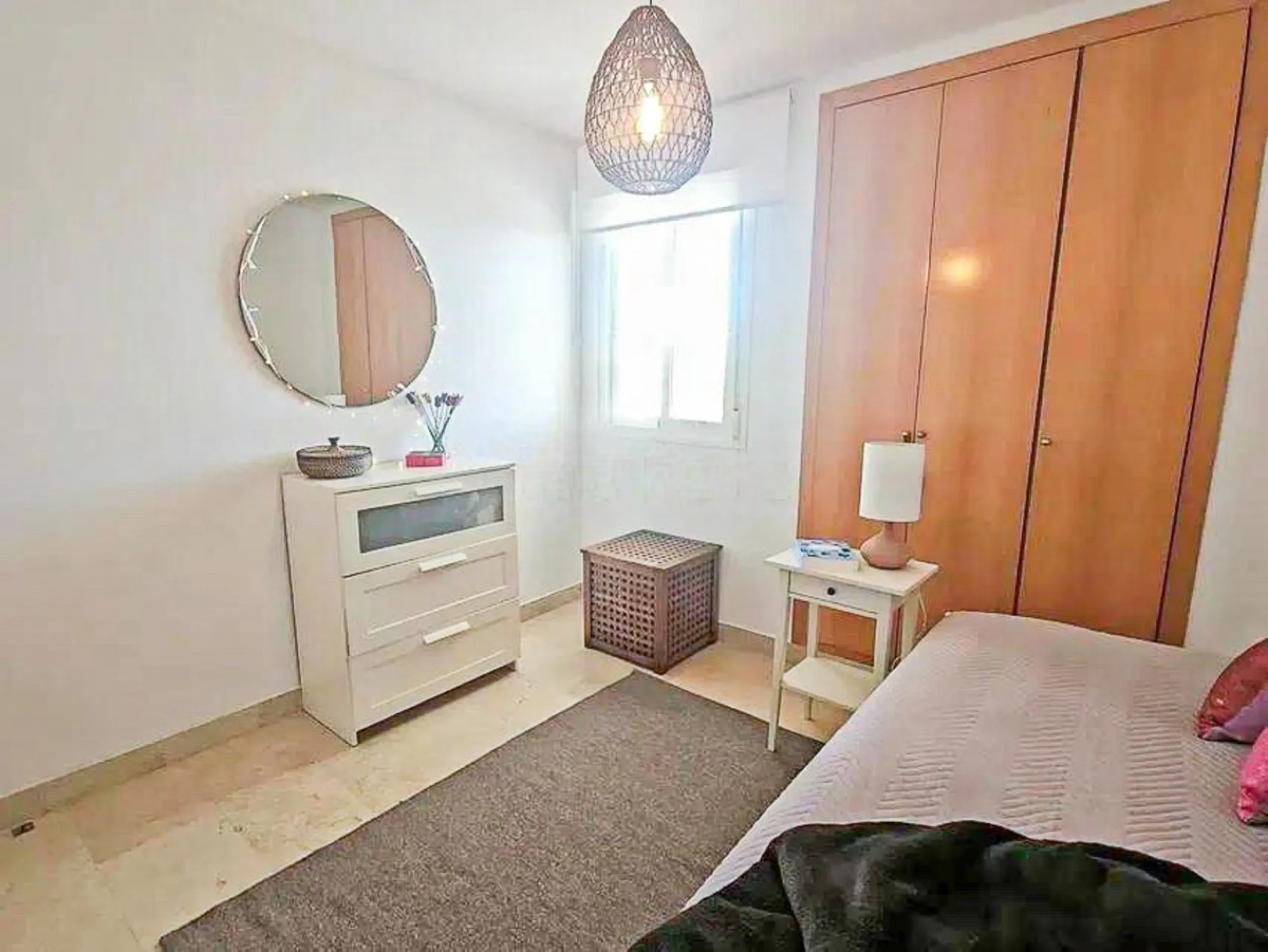 Apartment - Middle Floor Apartment в продаже в Estepona, Málaga. В доме 3 спален и 2 ванных комнат. Площадь дома 116 м²