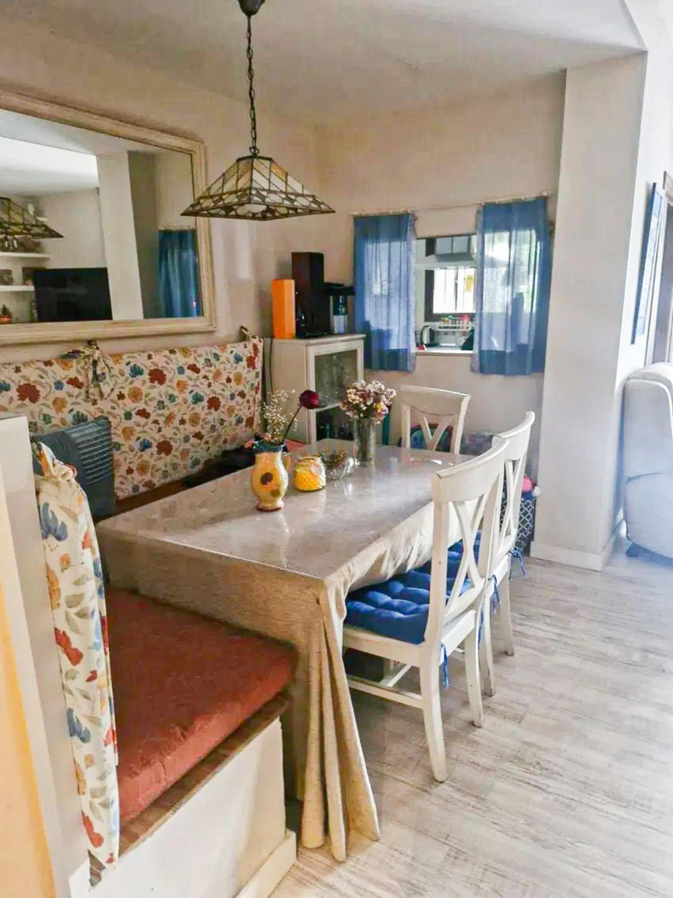Spacious ground floor apartment located in the prestigious area of Nagüeles, Marbella, within a well-maintained residential complex with communal pool and gardens.