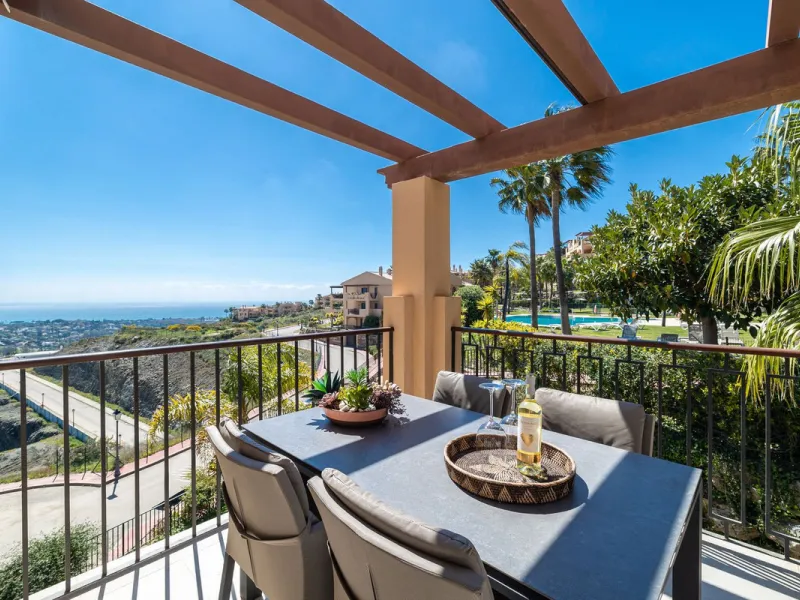 This stylish penthouse is located in a well-maintained and highly desirable residential community, offering a perfect combination of comfort, views, and lifestyle. The property features a built area of 102 m² and includes two spacious bedrooms and two mod