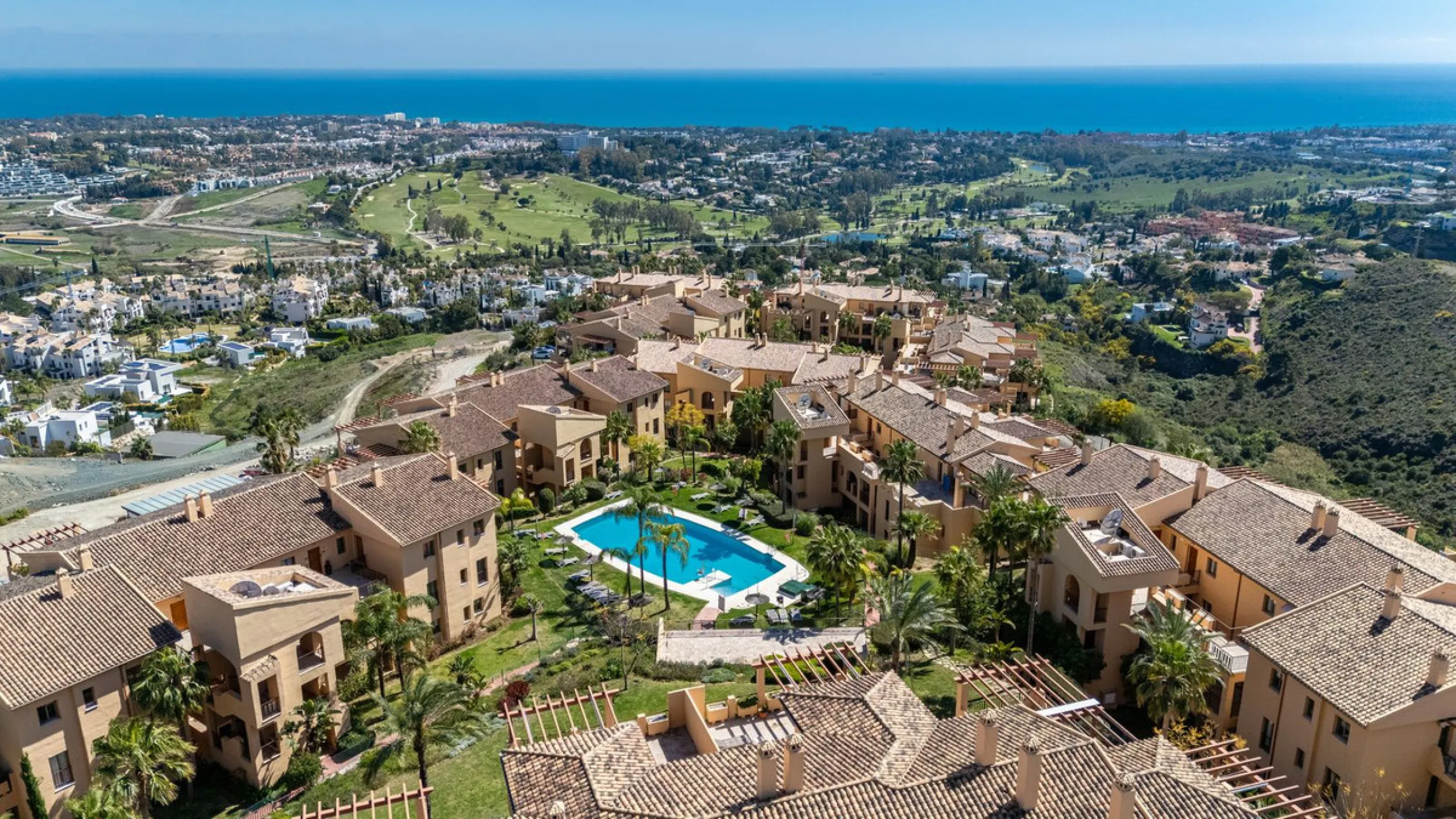 This stylish penthouse is located in a well-maintained and highly desirable residential community, offering a perfect combination of comfort, views, and lifestyle. The property features a built area of 102 m² and includes two spacious bedrooms and two mod