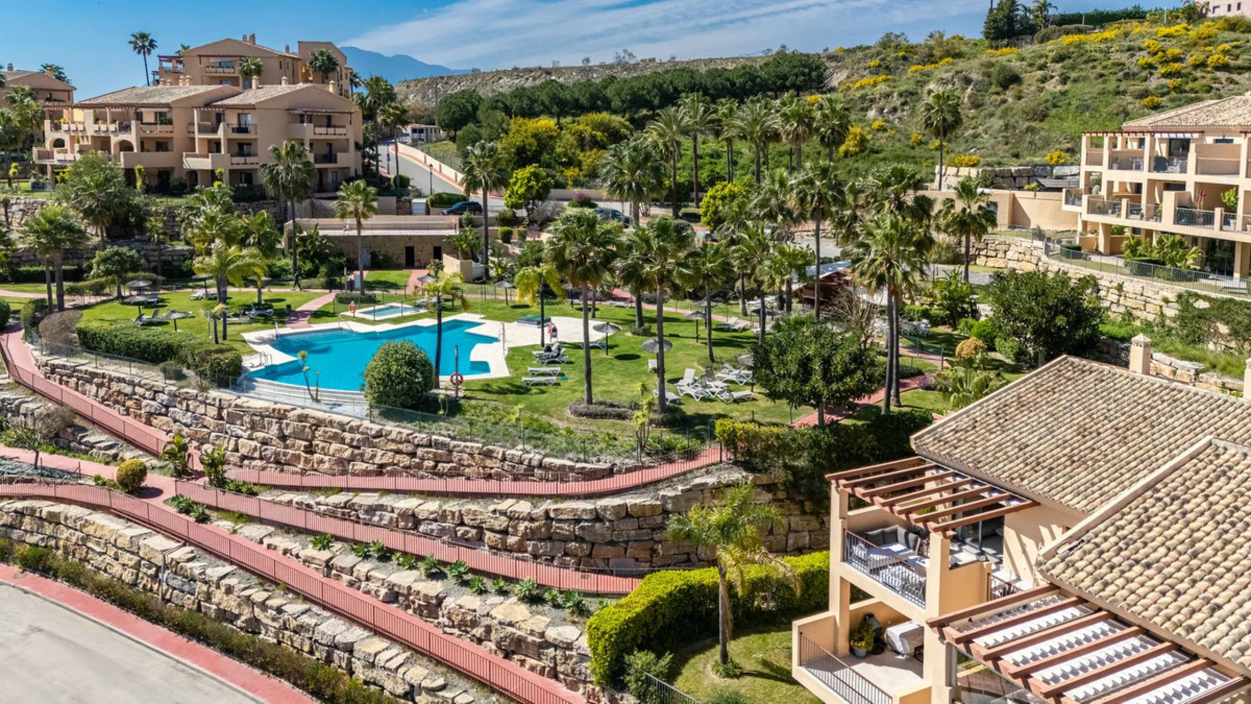 This stylish penthouse is located in a well-maintained and highly desirable residential community, offering a perfect combination of comfort, views, and lifestyle. The property features a built area of 102 m² and includes two spacious bedrooms and two mod