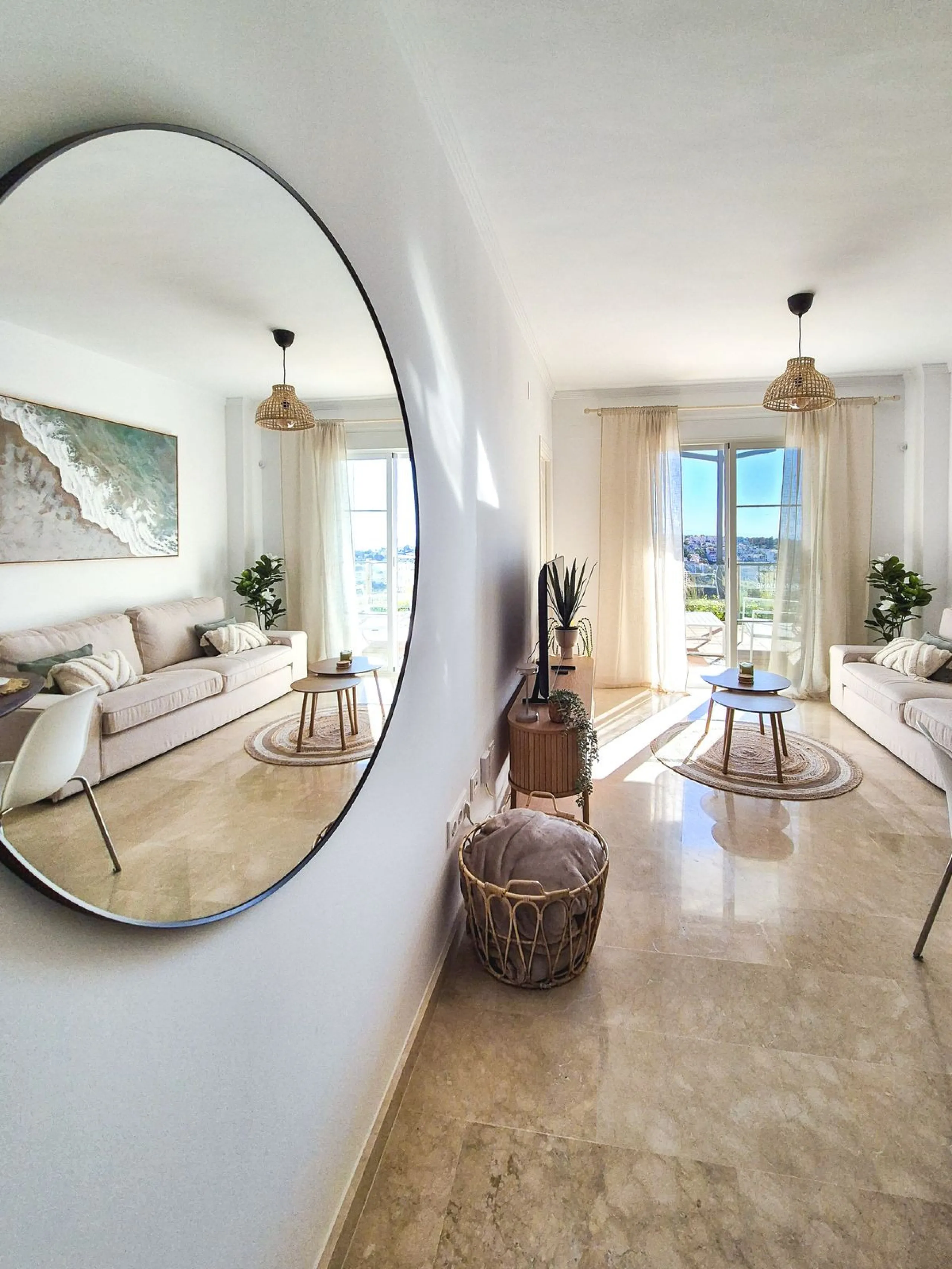 Elegant Apartment for Sale in Small Oasis – Manilva