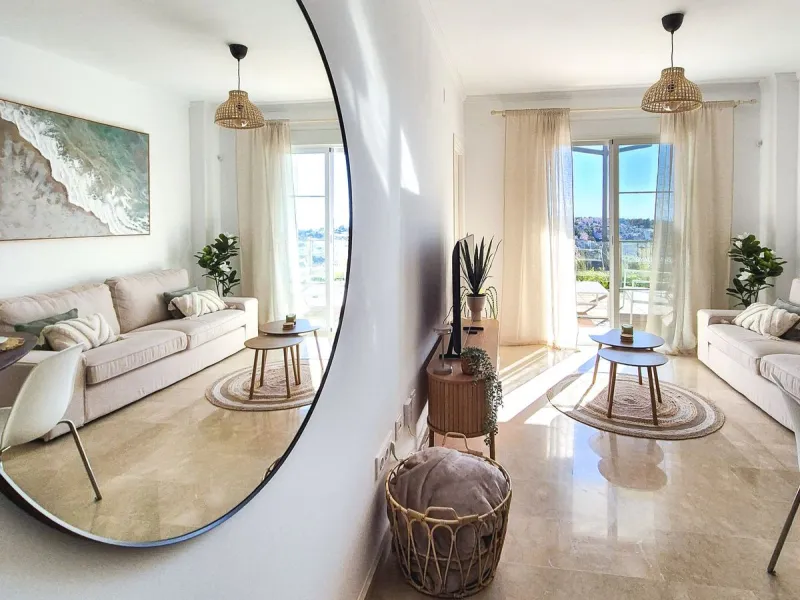 Elegant Apartment for Sale in Small Oasis – Manilva