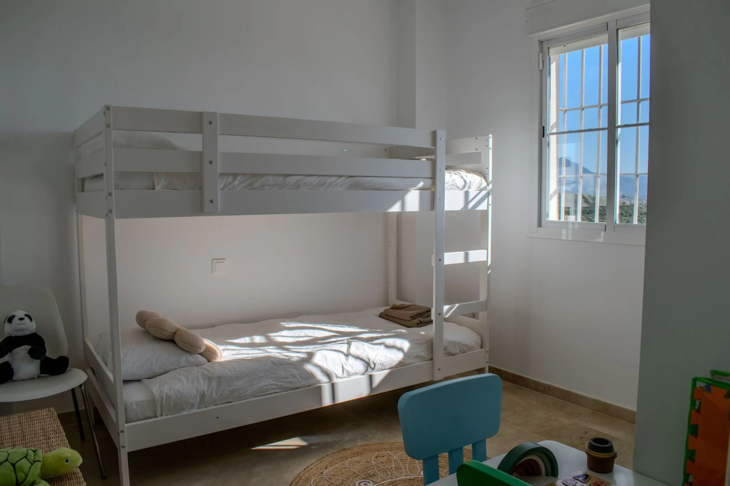 Elegant Apartment for Sale in Small Oasis – Manilva