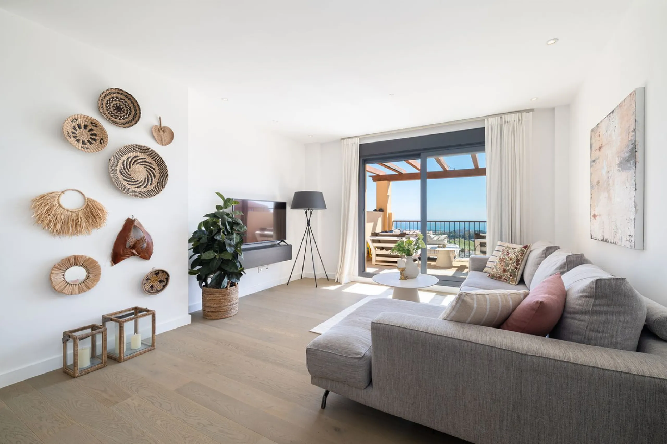 This stylish penthouse is located in a well-maintained and highly desirable residential community, offering a perfect combination of comfort, views, and lifestyle. The property features a built area of 102 m² and includes two spacious bedrooms and two mod