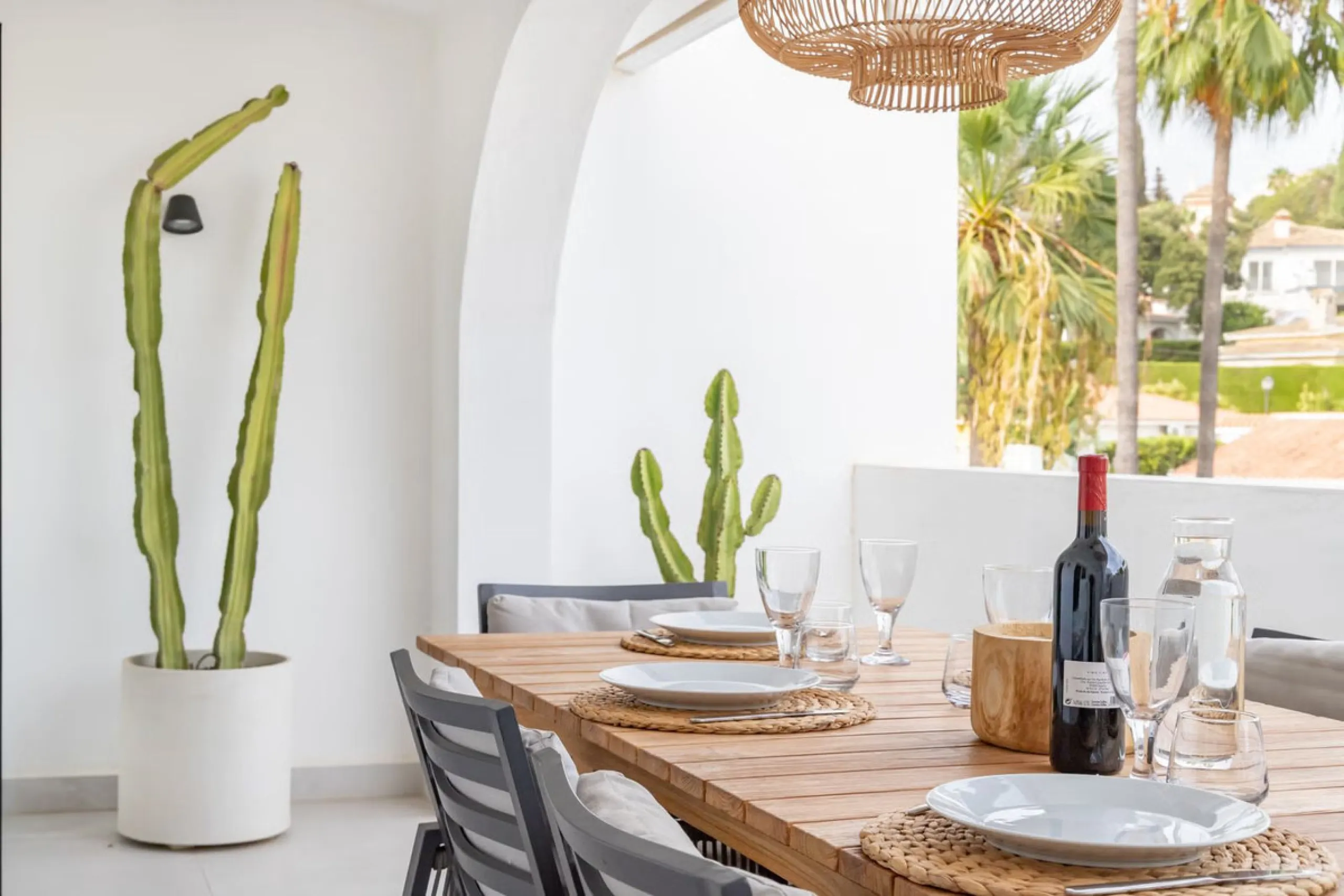 East Marbella, Elviria centre. For sale fantastic renovated and charming townhouse in Pueblo Sueco. This townhouse was refurbished to high quality standards in 2018 and beautifully decorated throughout. The property has a modern feel of top quality and is