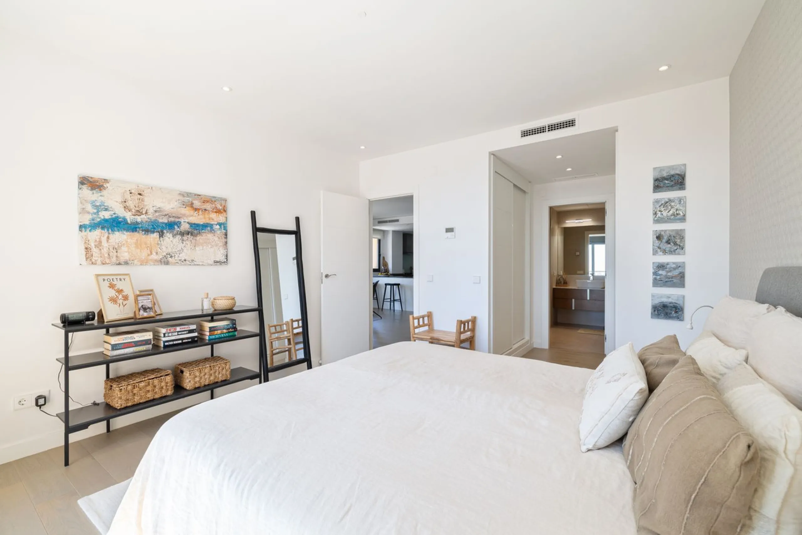 This stylish penthouse is located in a well-maintained and highly desirable residential community, offering a perfect combination of comfort, views, and lifestyle. The property features a built area of 102 m² and includes two spacious bedrooms and two mod