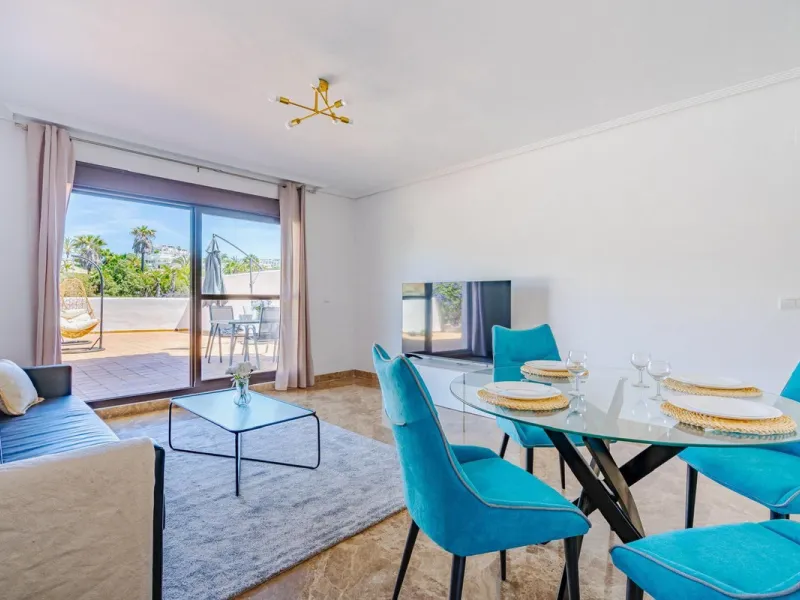 Apartment - Ground Floor Apartment в продаже в Estepona, Málaga. В доме 2 спален и 2 ванных комнат. Площадь дома 99 м²