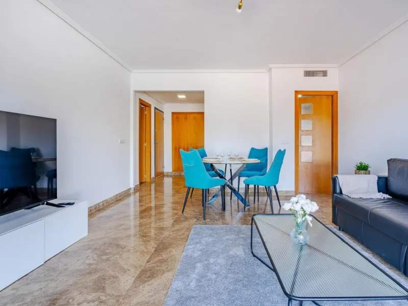 Apartment - Ground Floor Apartment в продаже в Estepona, Málaga. В доме 2 спален и 2 ванных комнат. Площадь дома 99 м²