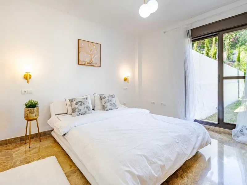 Apartment - Ground Floor Apartment в продаже в Estepona, Málaga. В доме 2 спален и 2 ванных комнат. Площадь дома 99 м²