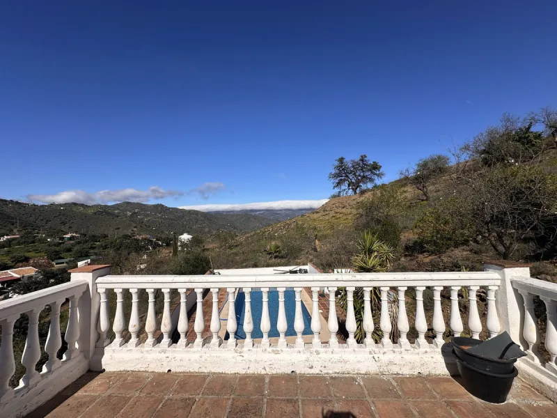 House - Finca - Cortijo в продаже в Comares, Málaga. В доме 3 спален и 1 ванных комнат. Площадь дома 123 м². Площадь участка 3926 м²