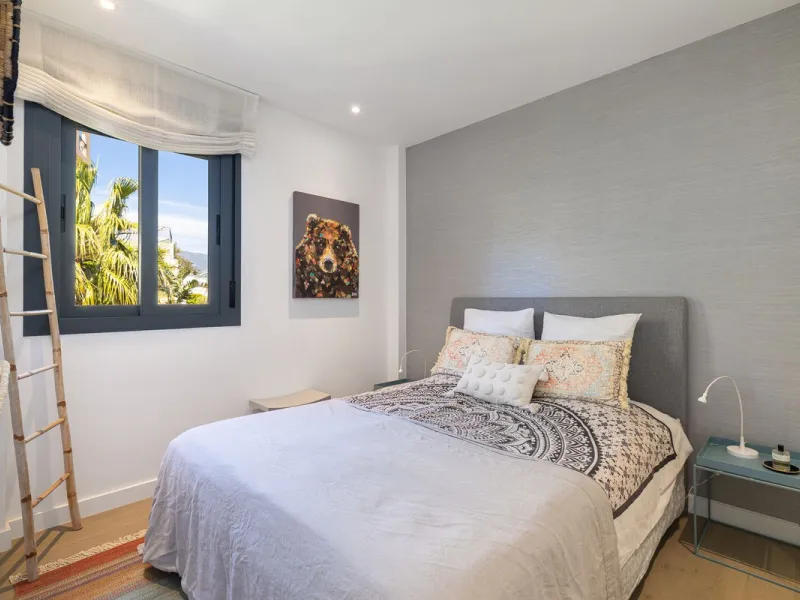 This stylish penthouse is located in a well-maintained and highly desirable residential community, offering a perfect combination of comfort, views, and lifestyle. The property features a built area of 102 m² and includes two spacious bedrooms and two mod