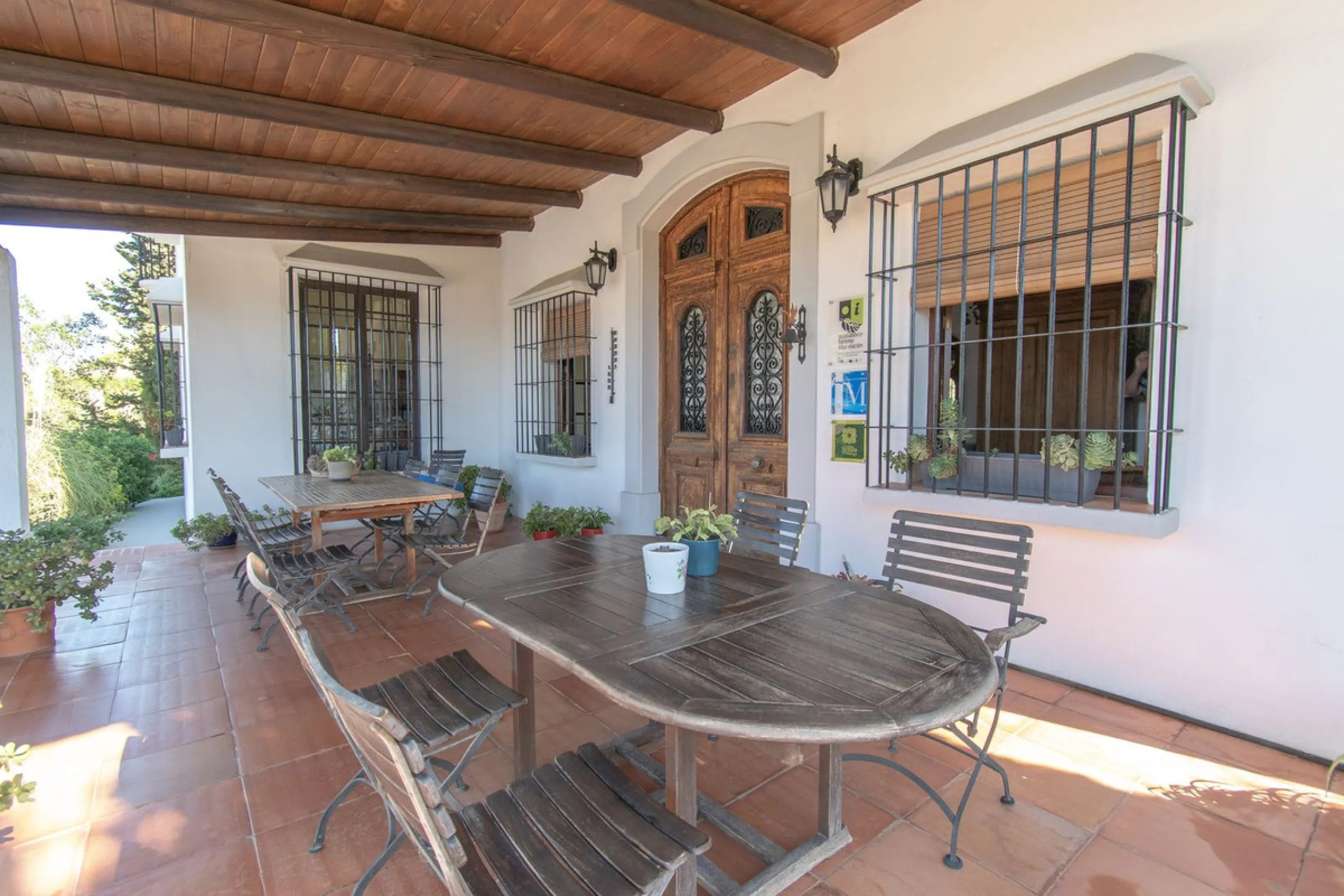 This exclusive Finca running as a successful Bed & Breakfast and rated 9 stars on booking is located in Alora and offers full privacy and spectacular open views of the countryside.