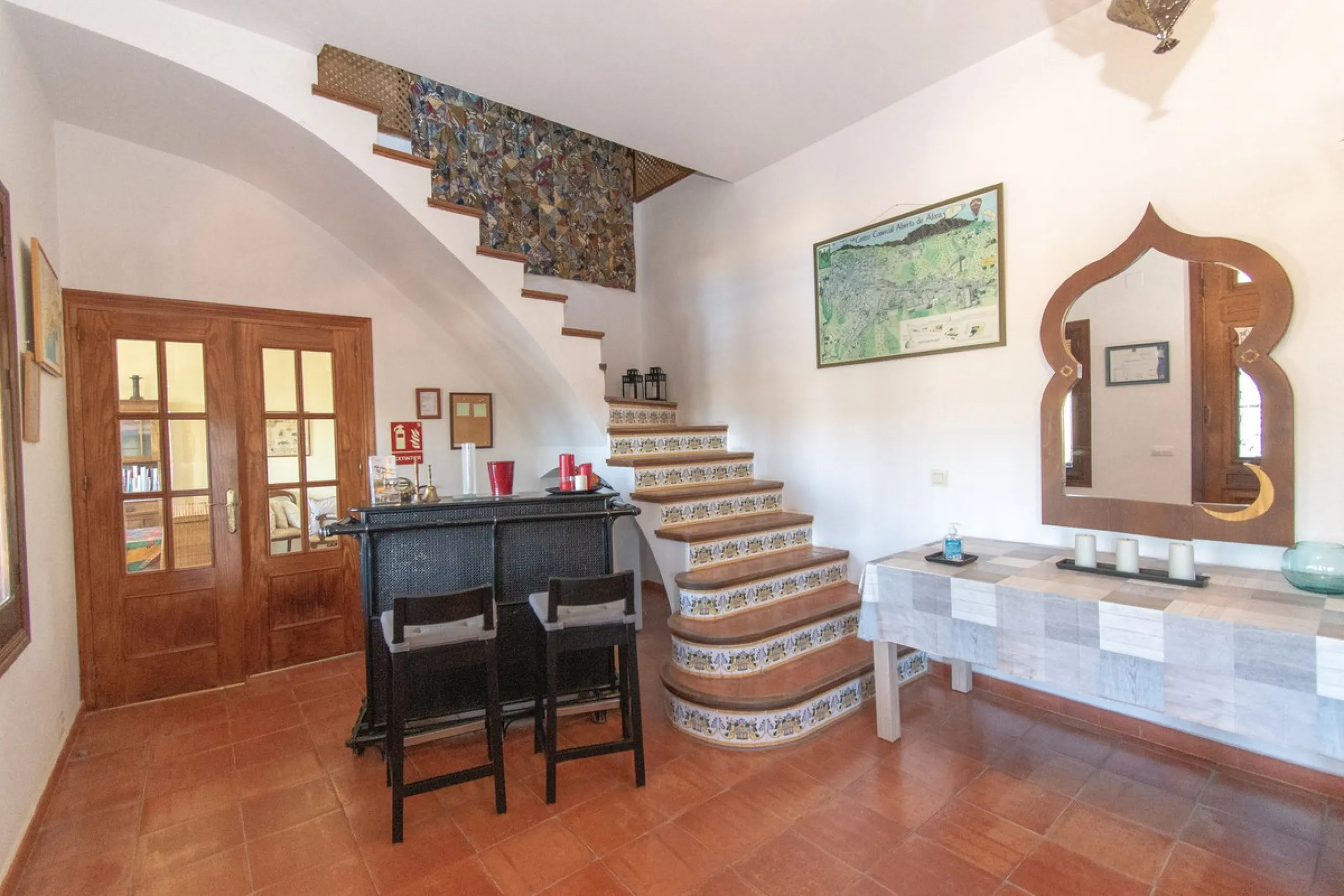 This exclusive Finca running as a successful Bed & Breakfast and rated 9 stars on booking is located in Alora and offers full privacy and spectacular open views of the countryside.