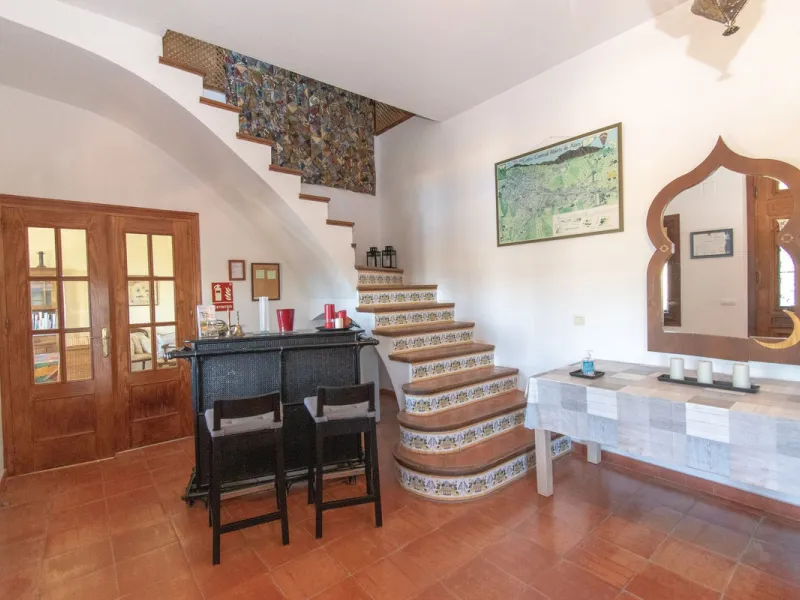This exclusive Finca running as a successful Bed & Breakfast and rated 9 stars on booking is located in Alora and offers full privacy and spectacular open views of the countryside.