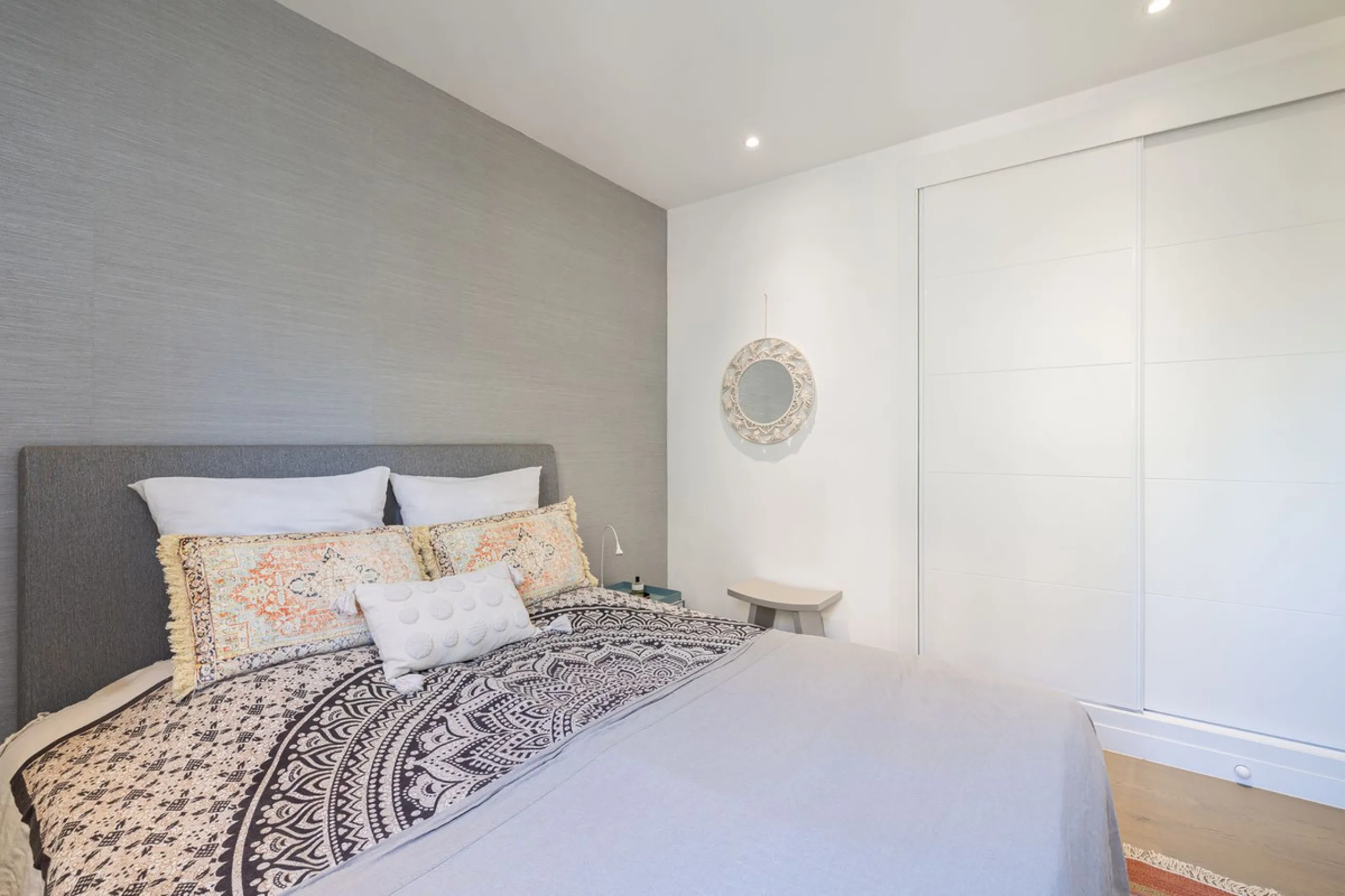 This stylish penthouse is located in a well-maintained and highly desirable residential community, offering a perfect combination of comfort, views, and lifestyle. The property features a built area of 102 m² and includes two spacious bedrooms and two mod