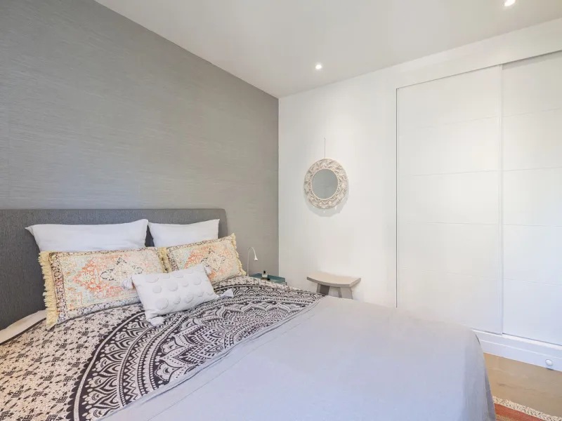 This stylish penthouse is located in a well-maintained and highly desirable residential community, offering a perfect combination of comfort, views, and lifestyle. The property features a built area of 102 m² and includes two spacious bedrooms and two mod