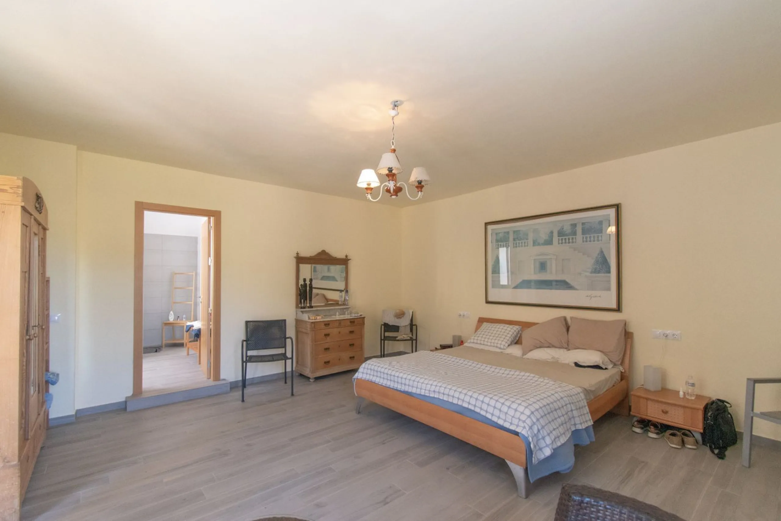 This exclusive Finca running as a successful Bed & Breakfast and rated 9 stars on booking is located in Alora and offers full privacy and spectacular open views of the countryside.