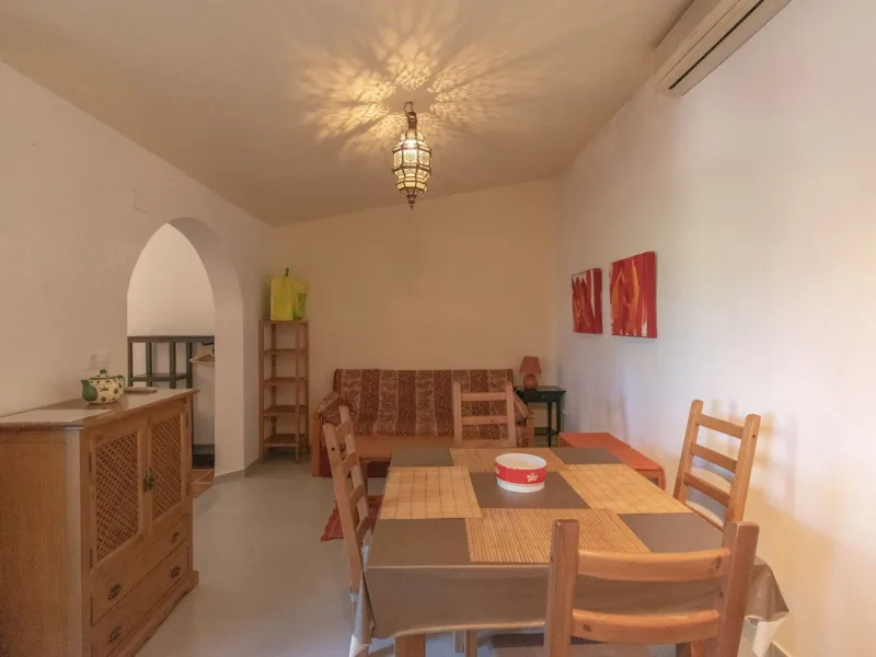 This exclusive Finca running as a successful Bed & Breakfast and rated 9 stars on booking is located in Alora and offers full privacy and spectacular open views of the countryside.